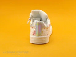 Chipie VOUTI Blanc Papillons - Basket Fille -Réduits Chaussures Magasin cd24607c73b9e66c561f35ea11d5d5ef img 0016.jpg 146669