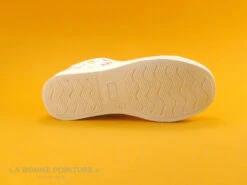 Chipie VOUTI Blanc Papillons - Basket Fille -Réduits Chaussures Magasin cd24607c73b9e66c561f35ea11d5d5ef img 0017.jpg 146671