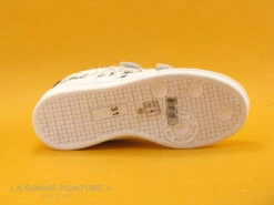 Petit Genie ES4075J Blanc - Tachetee Noir Et Jaune - Basket Velcro Fille -Réduits Chaussures Magasin cd24607c73b9e66c561f35ea11d5d5ef img 3648.jpg 151540